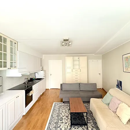 Center Convenient Location 3r With Lift Walking To Everywhere Apartment